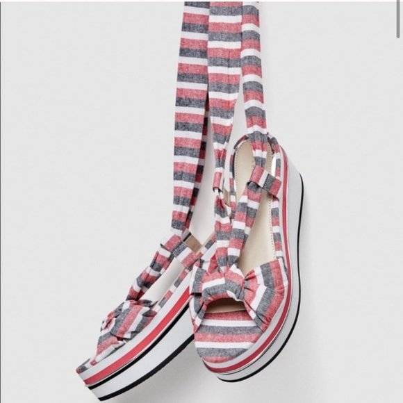 🖤 NWT - Striped Ankle Lace Up Tie Platform Sandals - Picture 3 of 8